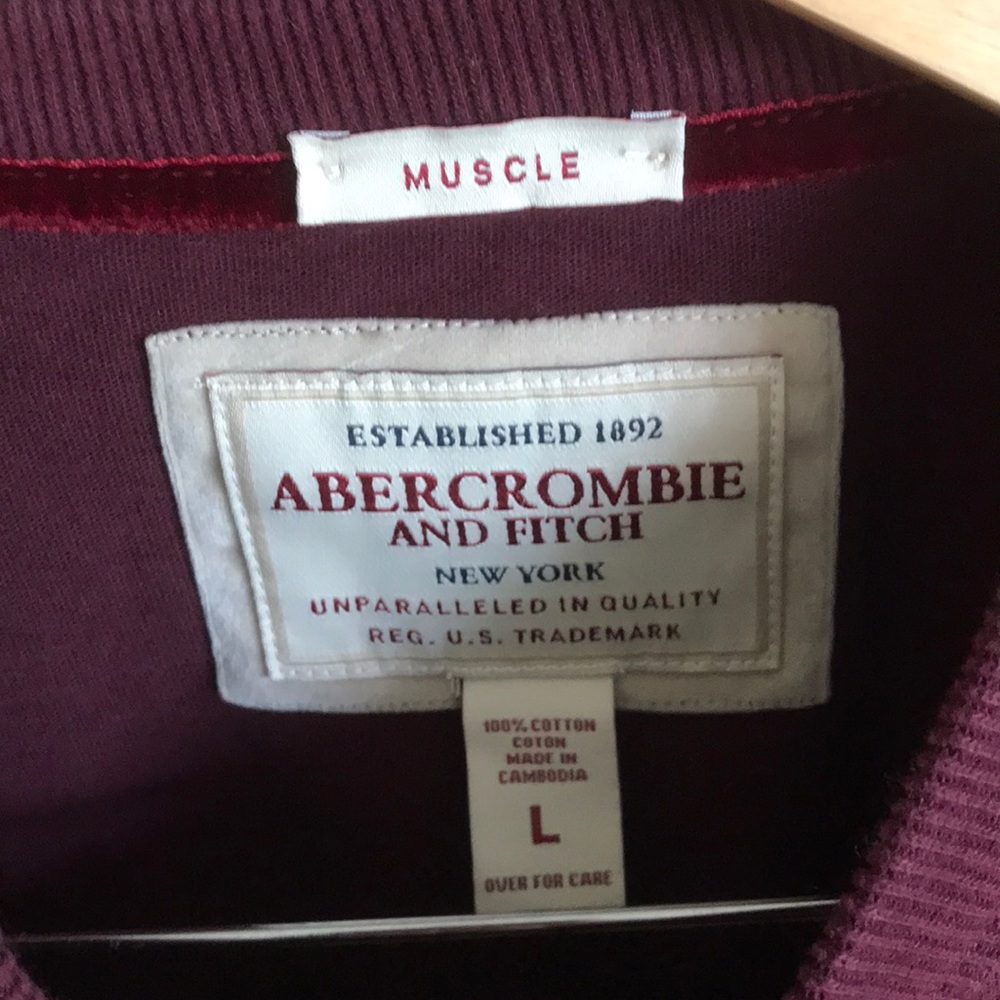 NWOT Abercrombie shirt - Picture 2 of 7